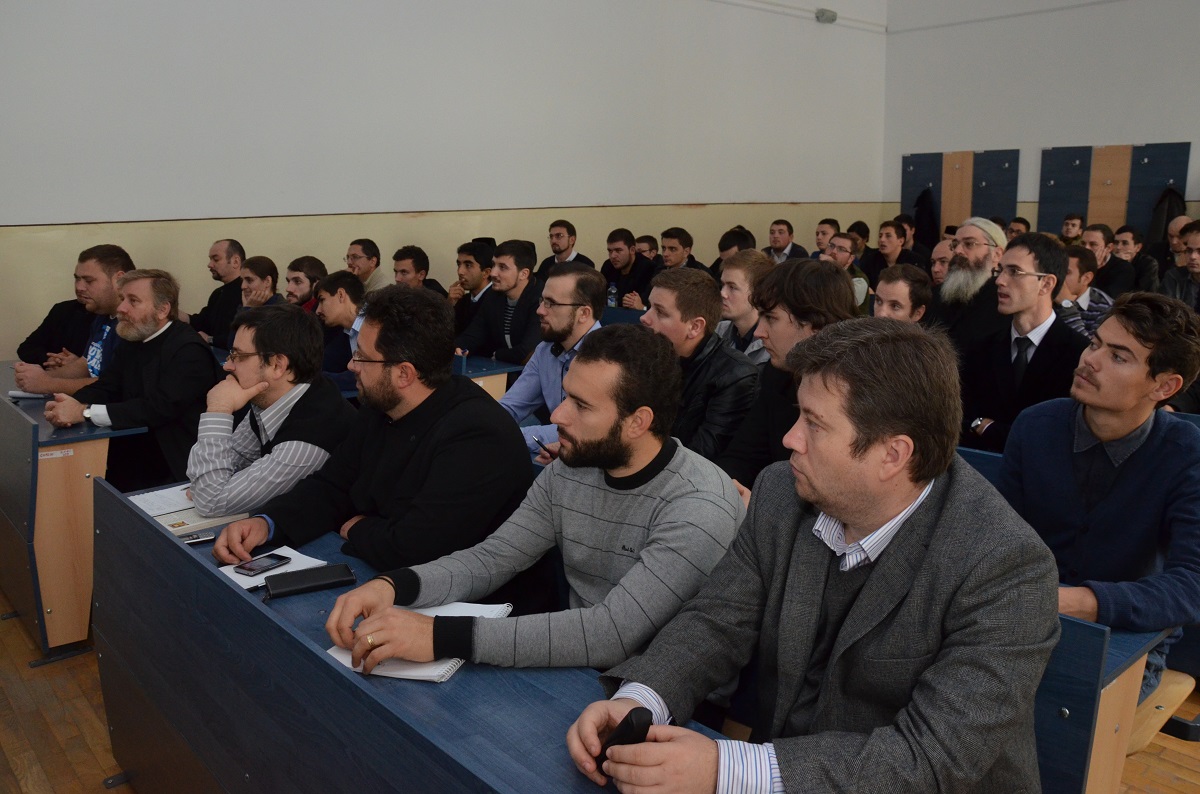 Răzvan Bucuroiu a conferențiat la Facultatea de Teologie din Iași