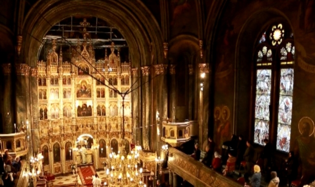 Coruri din şase mitropolii, prezente în bisericile Capitalei