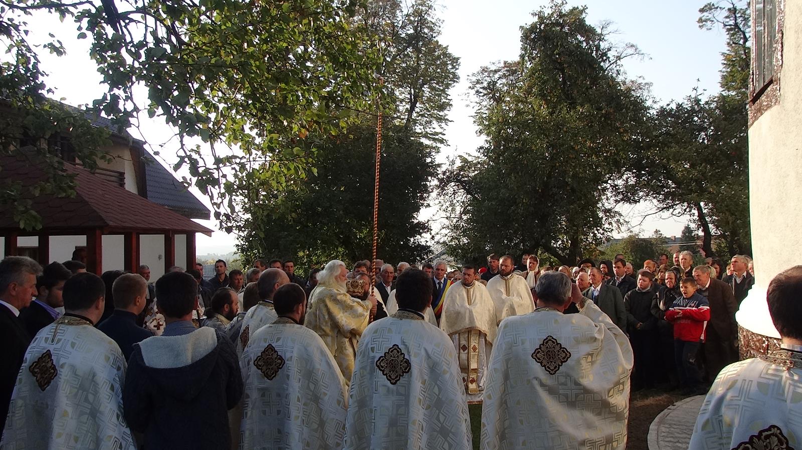 Bucurie şi împlinire în parohia Mărgineni 1