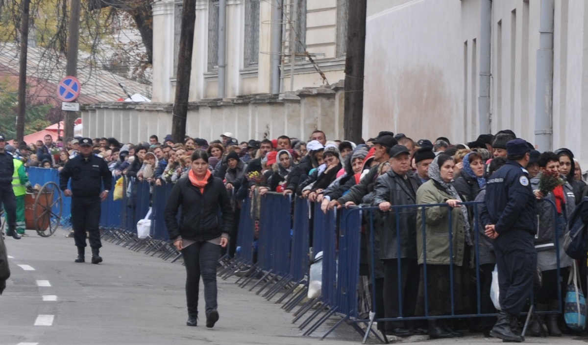 Liturghie arhierească la Catedrala mitropolitană din Iaşi