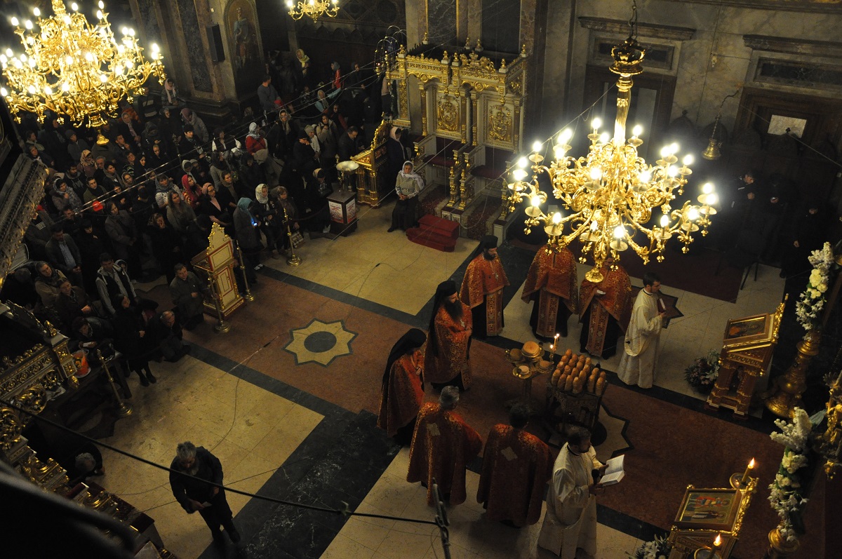 Priveghere în cinstea Aducerii moaştelor Sfântului Andrei la Iaşi