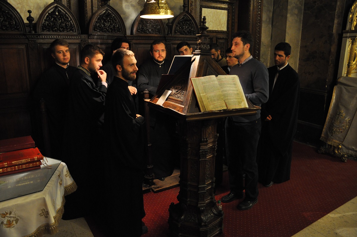 Priveghere în cinstea Aducerii moaştelor Sfântului Andrei la Iaşi