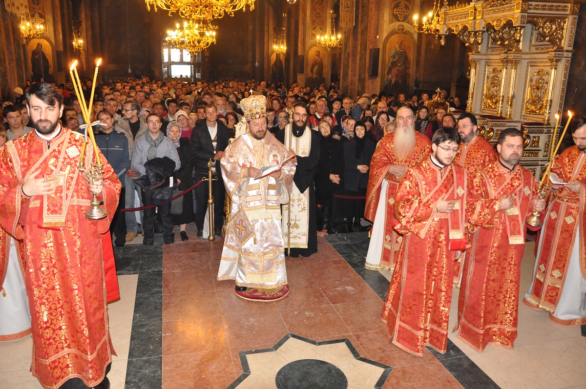 Slujbă arhierească la Catedrala mitropolitană din Iaşi