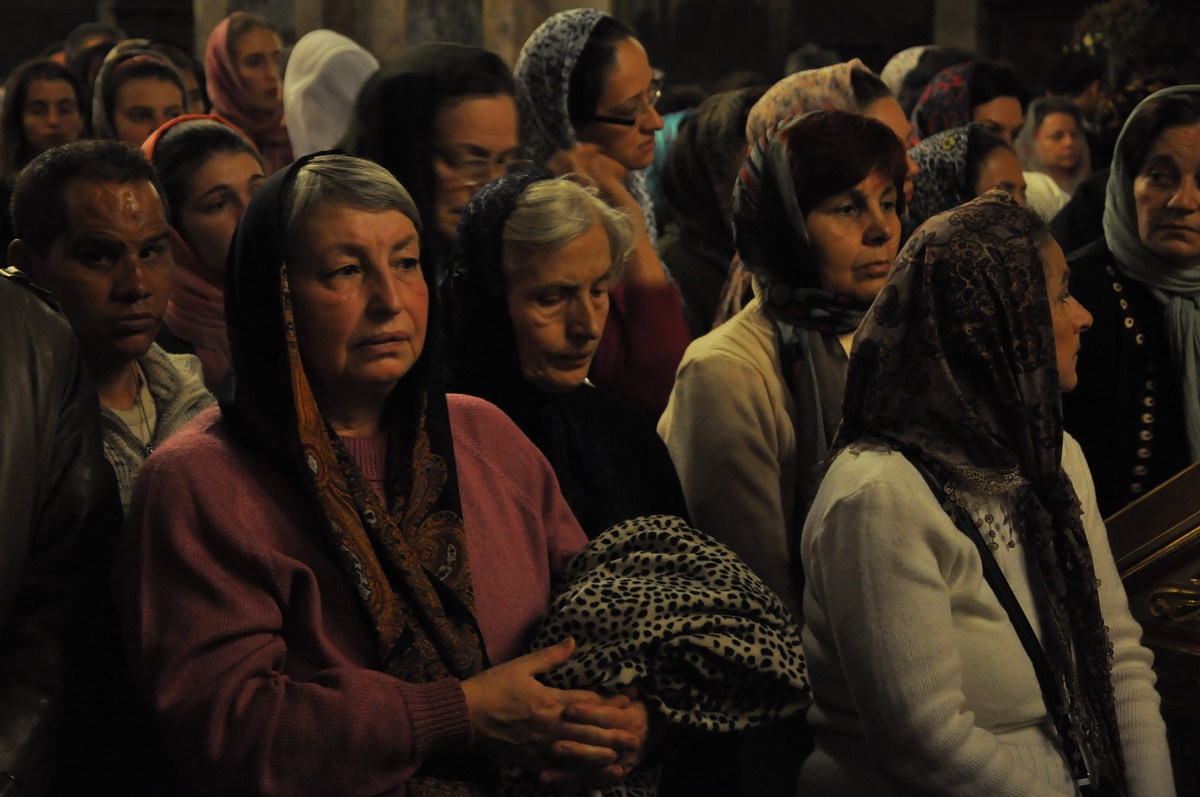 Slujba Privegherii în cinstea Sfintei Cuvioase Parascheva