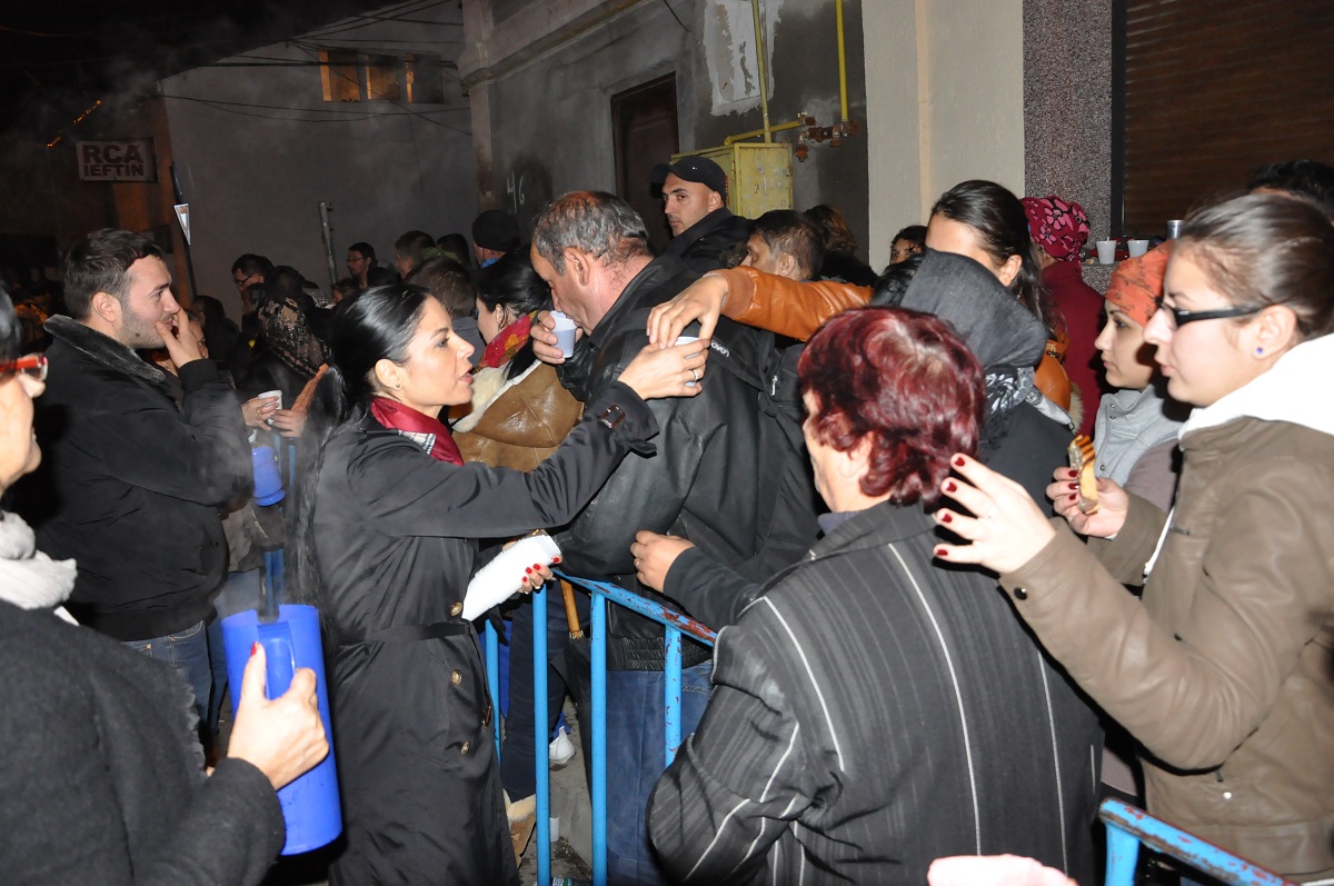 Ceaiul pelerinilor la rândul Sfintei Parascheva