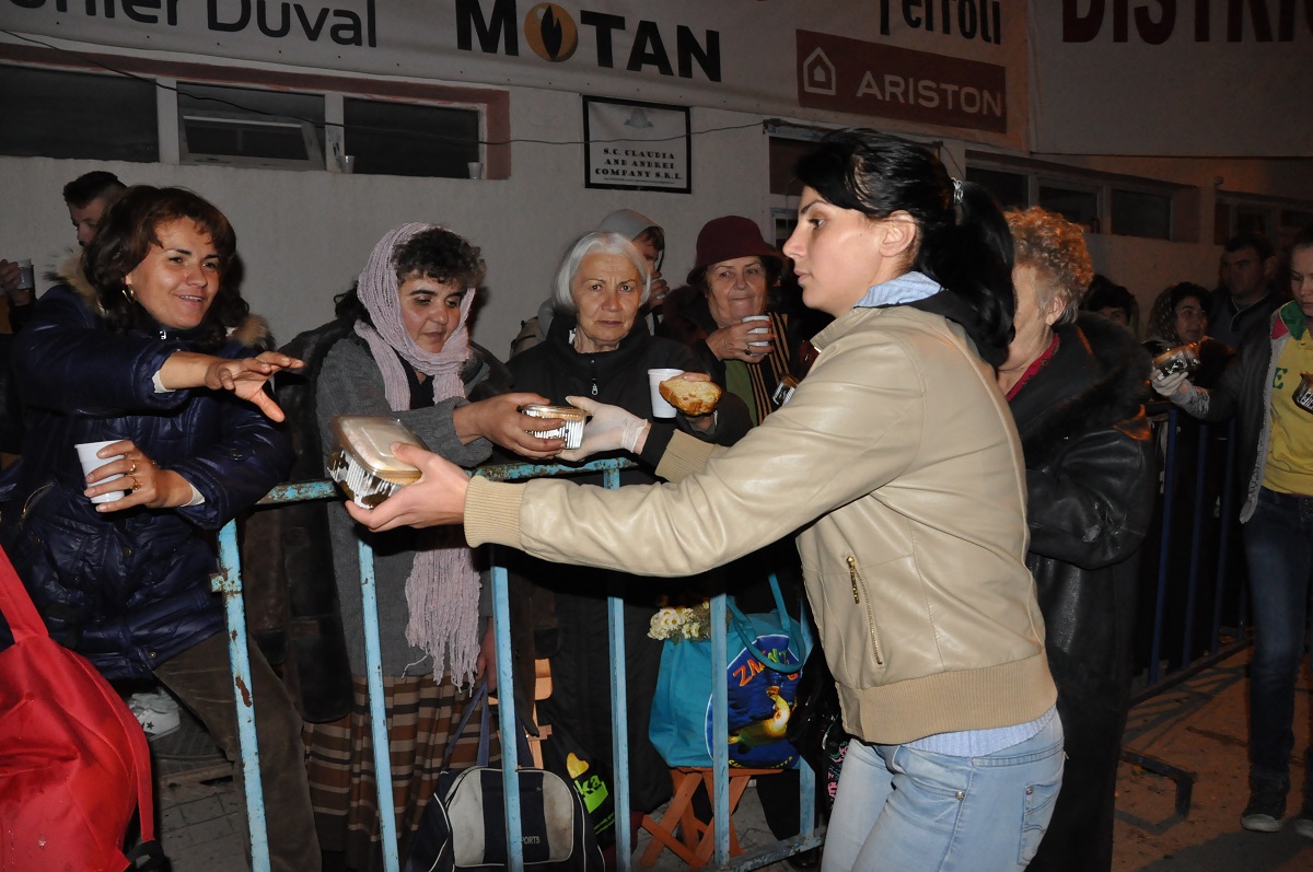 Ceaiul pelerinilor la rândul Sfintei Parascheva