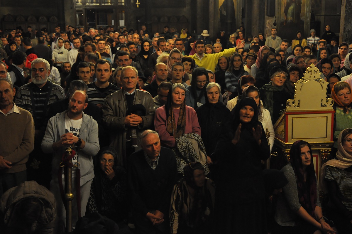 Slujba Privegherii în cinstea Sfintei Cuvioase Parascheva