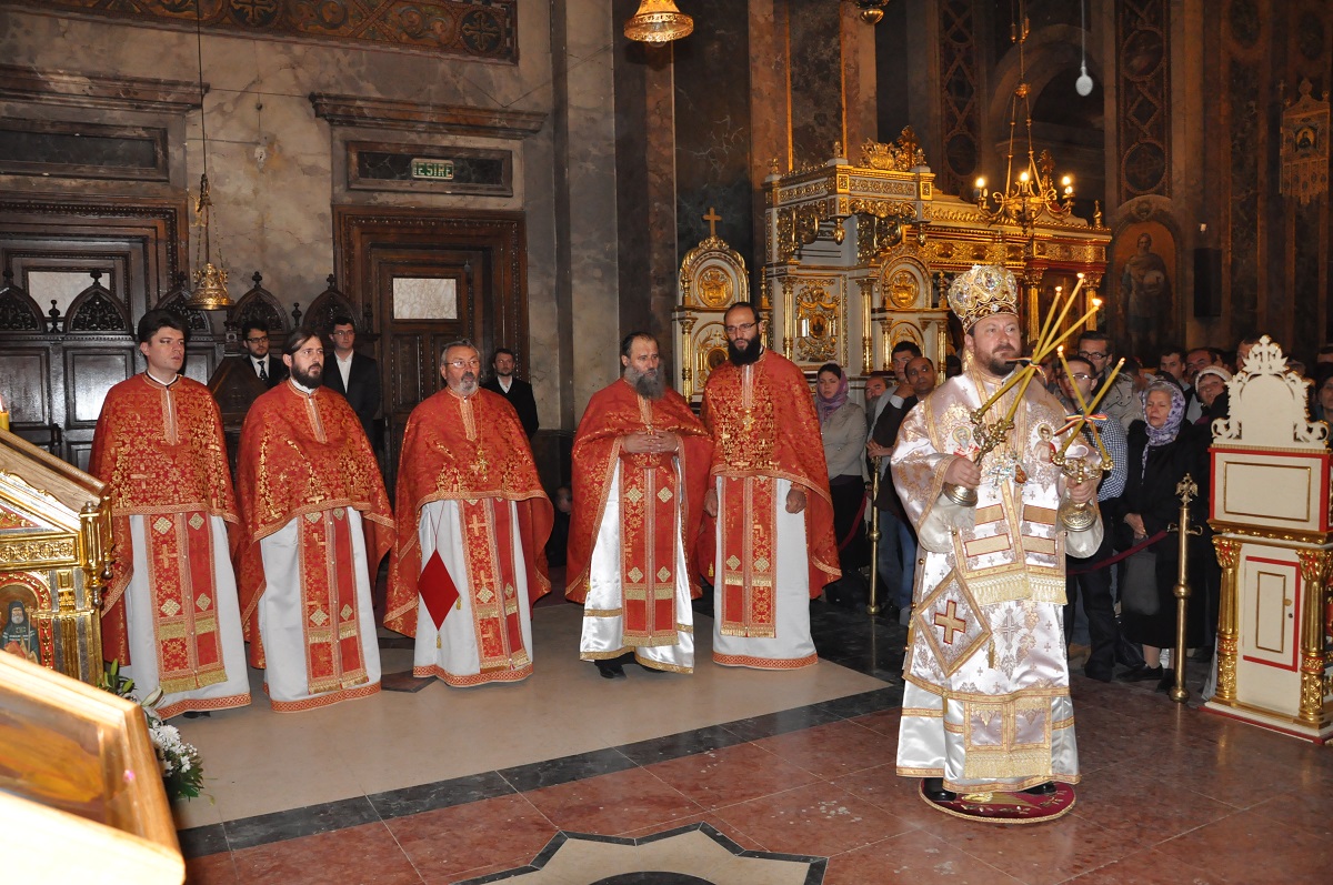 Slujbe arhiereşti la Catedrala mitropolitană din Iaşi