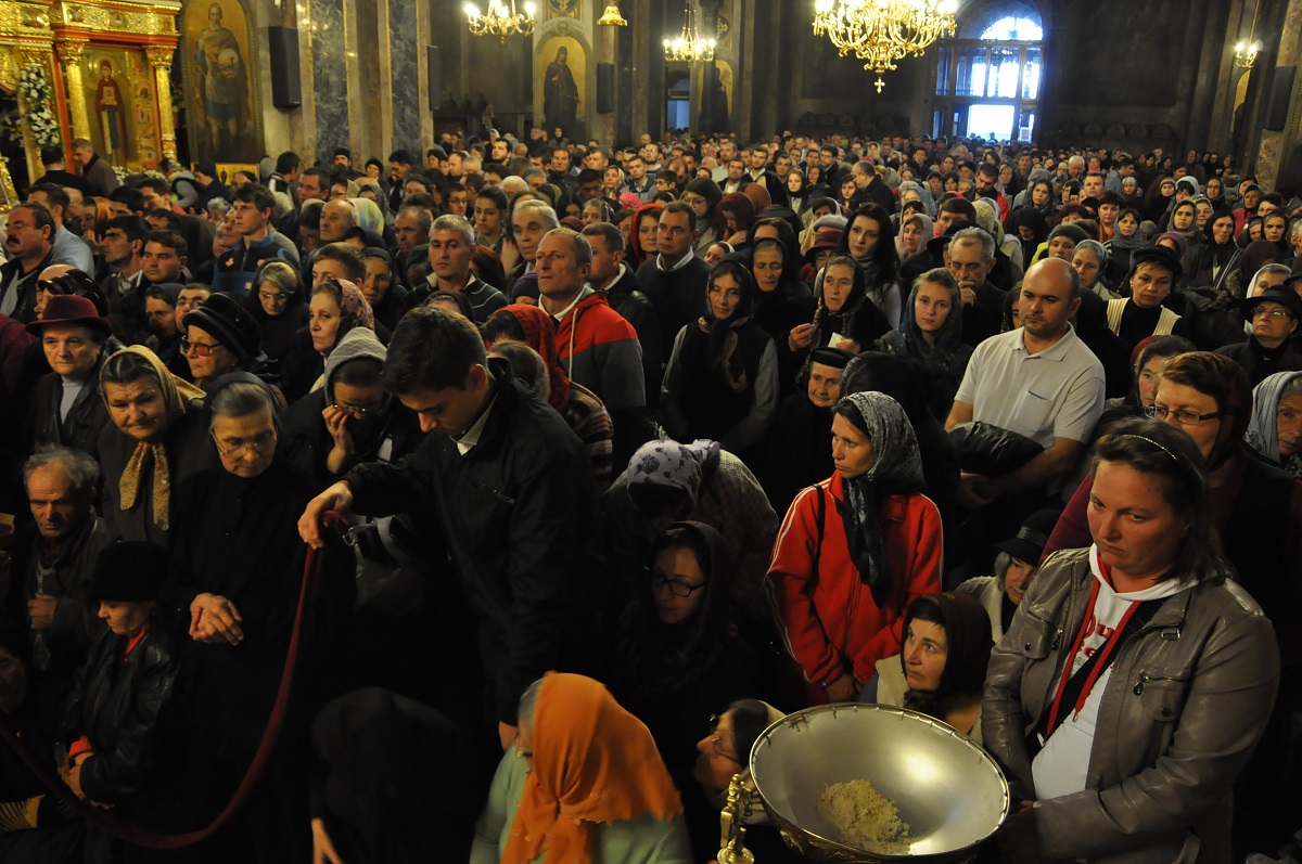 Slujbă arhierească la Catedrala mitropolitană din Iaşi