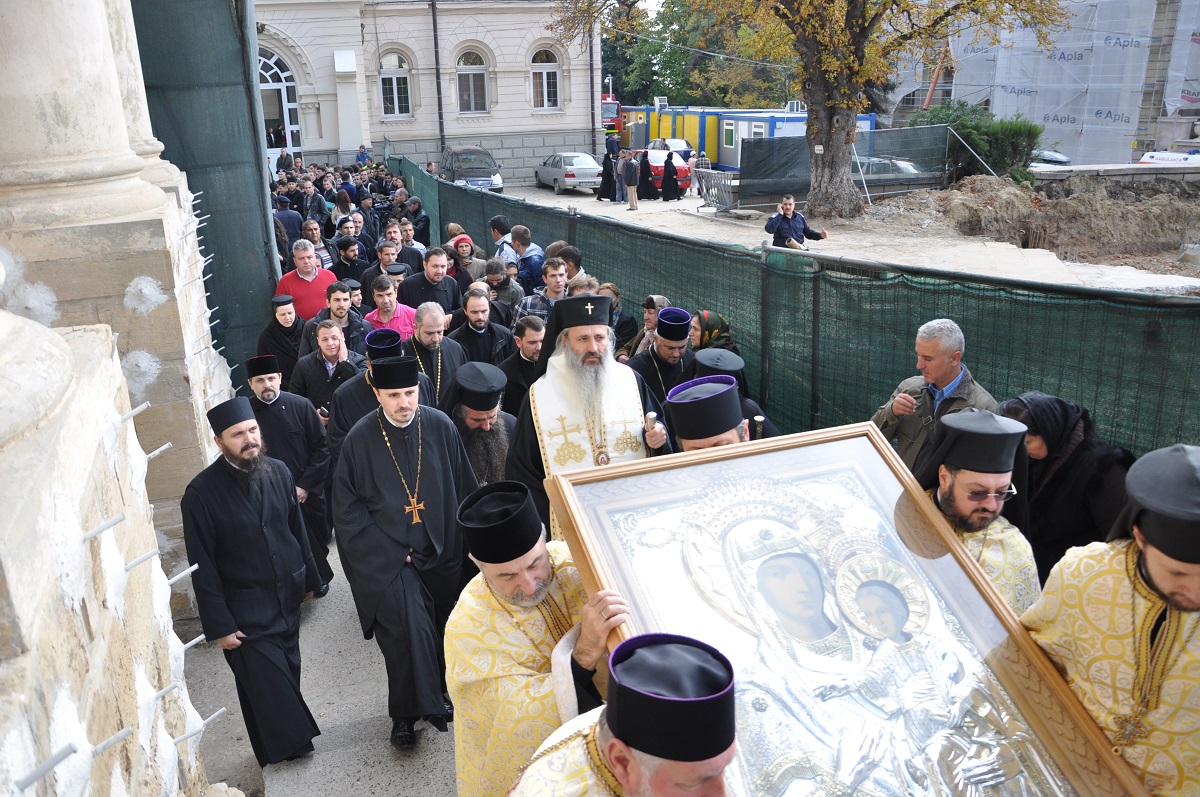 Pelerinii se pot închina icoanei Prodromiţa