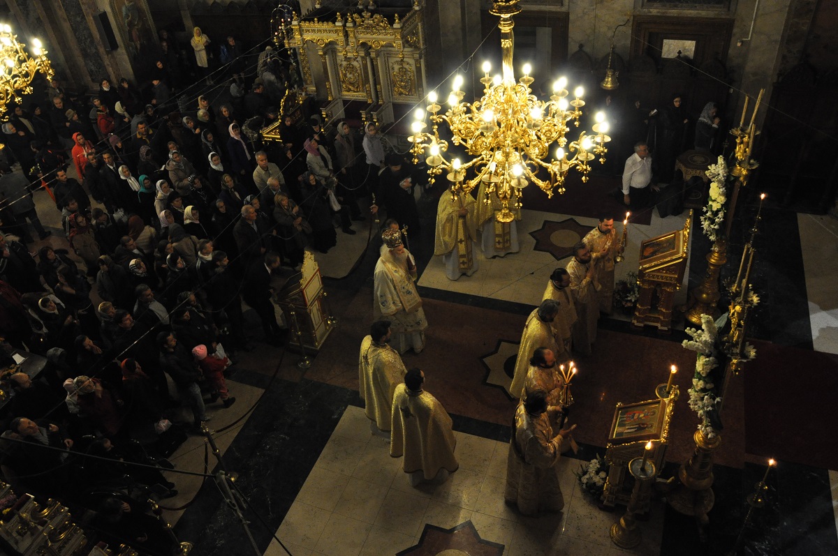 PS Calinic Botoşăneanul slujeşte Sfânta Liturghie la Catedrala mitropolitană din Iaşi