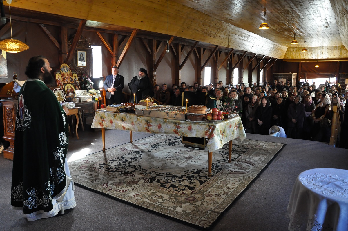 Foto: Constantin Ciofu „Sfinţii Zenovie şi Zenovia au arătat o viaţă neţărmurită faţă de Dumnezeu”