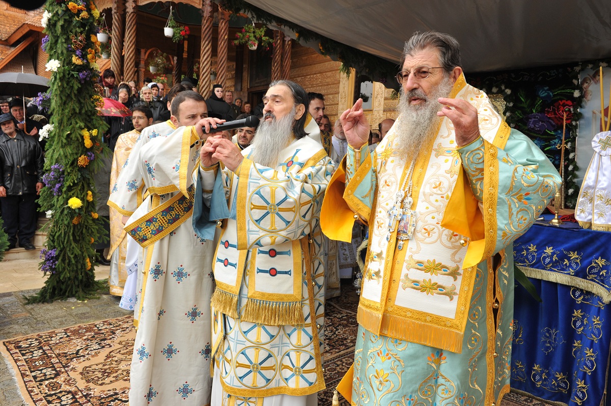 Hramul Mănăstirii Dorna Arini din judeţul Suceava