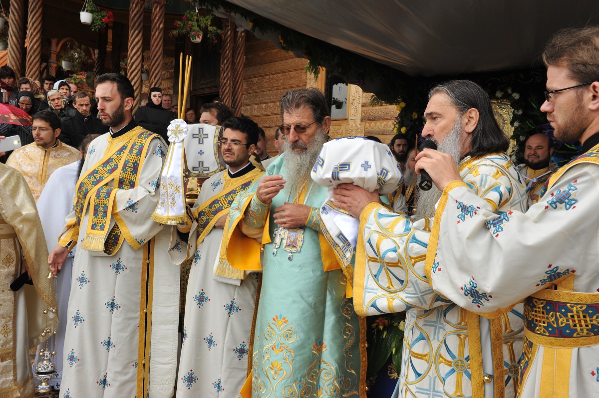 Hramul Mănăstirii Dorna Arini din judeţul Suceava