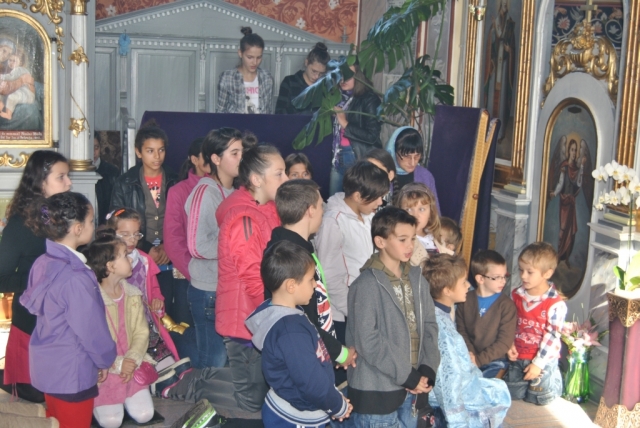 O duminică altfel pentru copiii de la Centrul de Tineret Reşiţa Montană O duminică altfel pentru copiii de la Centrul de Tineret Reşiţa Montană