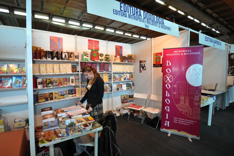 Noi proiecte editoriale, cu ocazia hramului Sfintei Parascheva