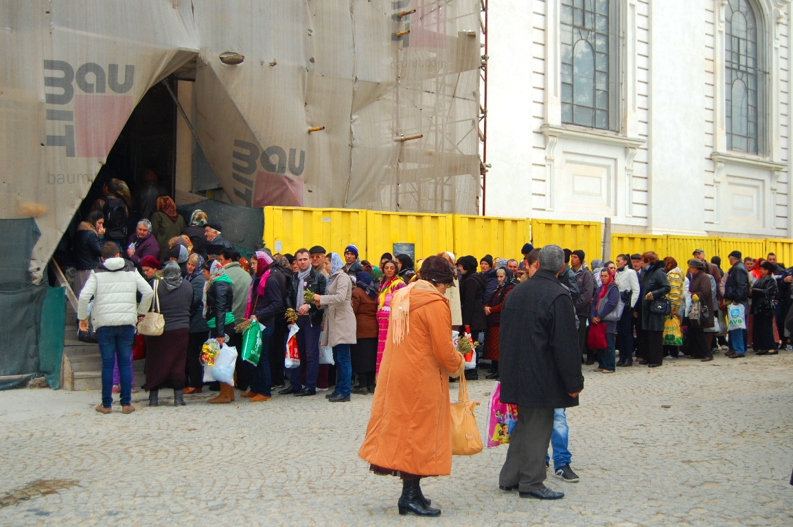 Primii pelerini, uniți de dragostea pentru Sfânta Parascheva