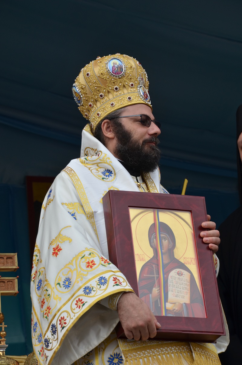 Slujba hramului Sfintei Parascheva, în imagini