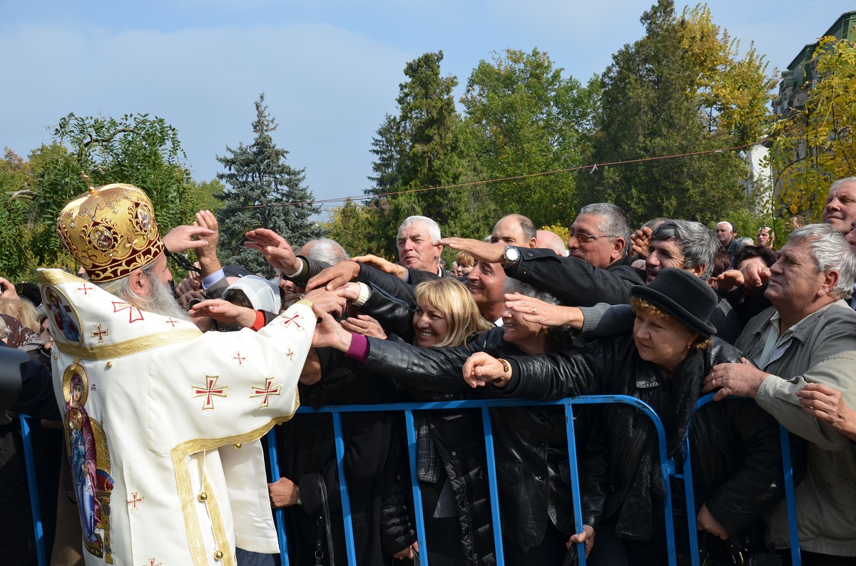Slujba hramului Sfintei Parascheva, în imagini