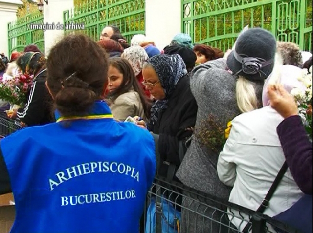 Hrană pentru pelerinii veniți la Patriarhie