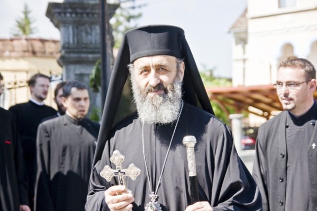 Slujiri arhiereşti în judeţul Mureş
