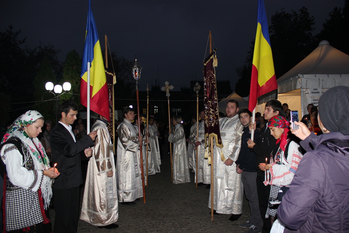 Sfânta Parascheva a ieşit în întâmpinarea pelerinilor