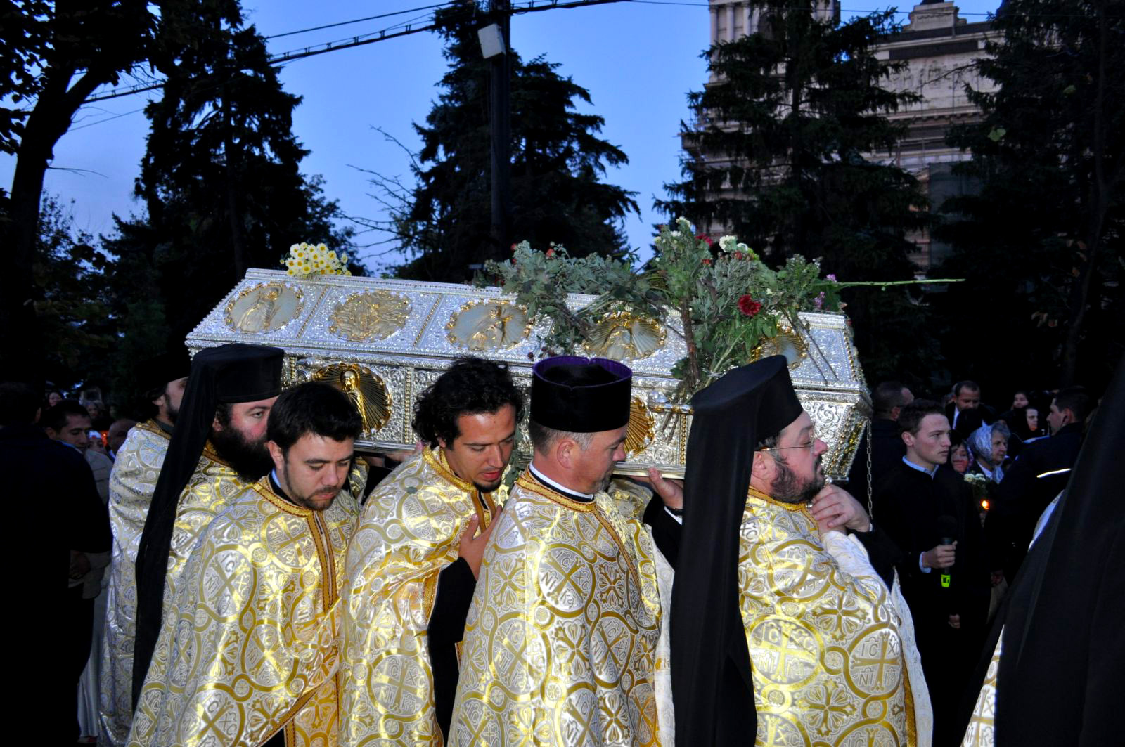 O minune cu Sfânta Parascheva istorisită de Alexandru C. Cuza