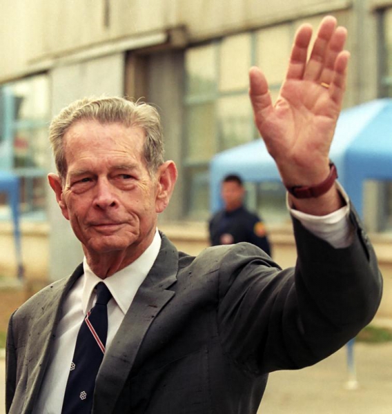 8 noiembrie - Ziua Regelui Mihai