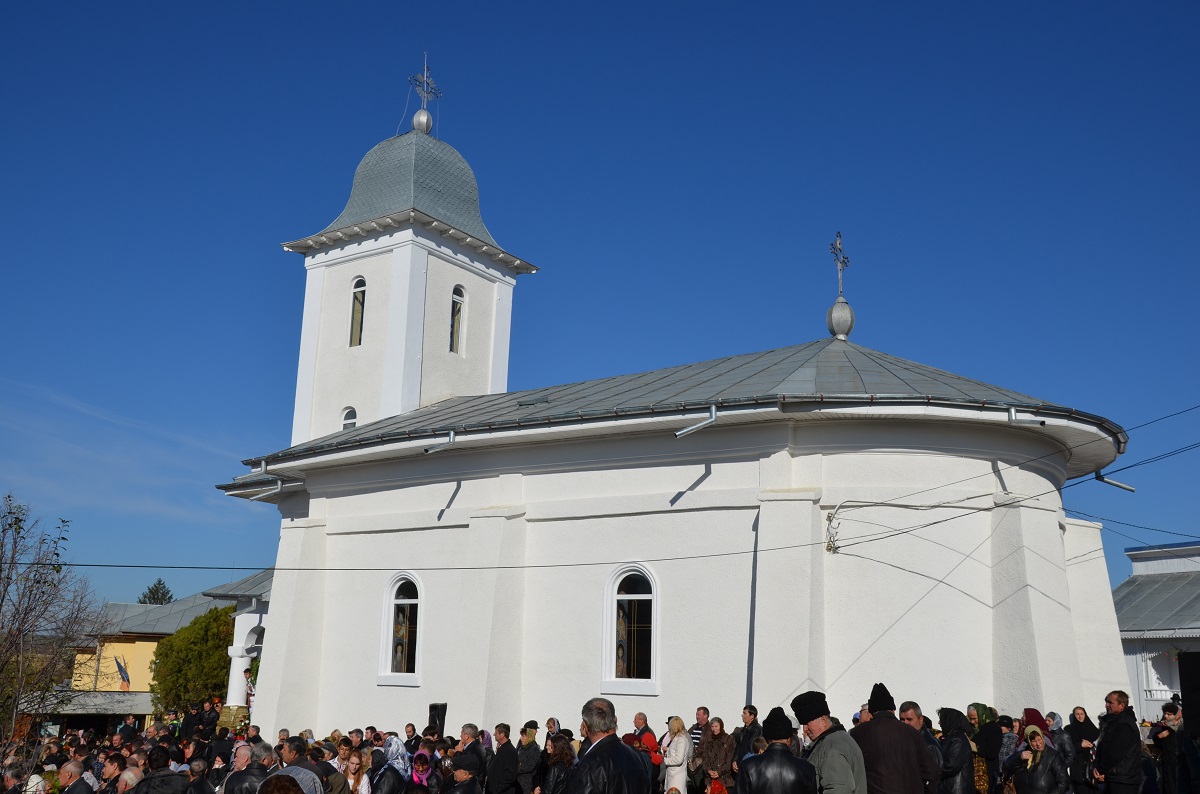 PS Innocentios, la resfinţirea bisericii din Dorobanţ: „Nu m-am bucurat niciodată de atâta ospitalitate şi dragoste“