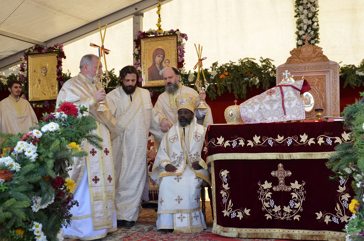 PS Innocentios, la resfinţirea bisericii din Dorobanţ: „Nu m-am bucurat niciodată de atâta ospitalitate şi dragoste“