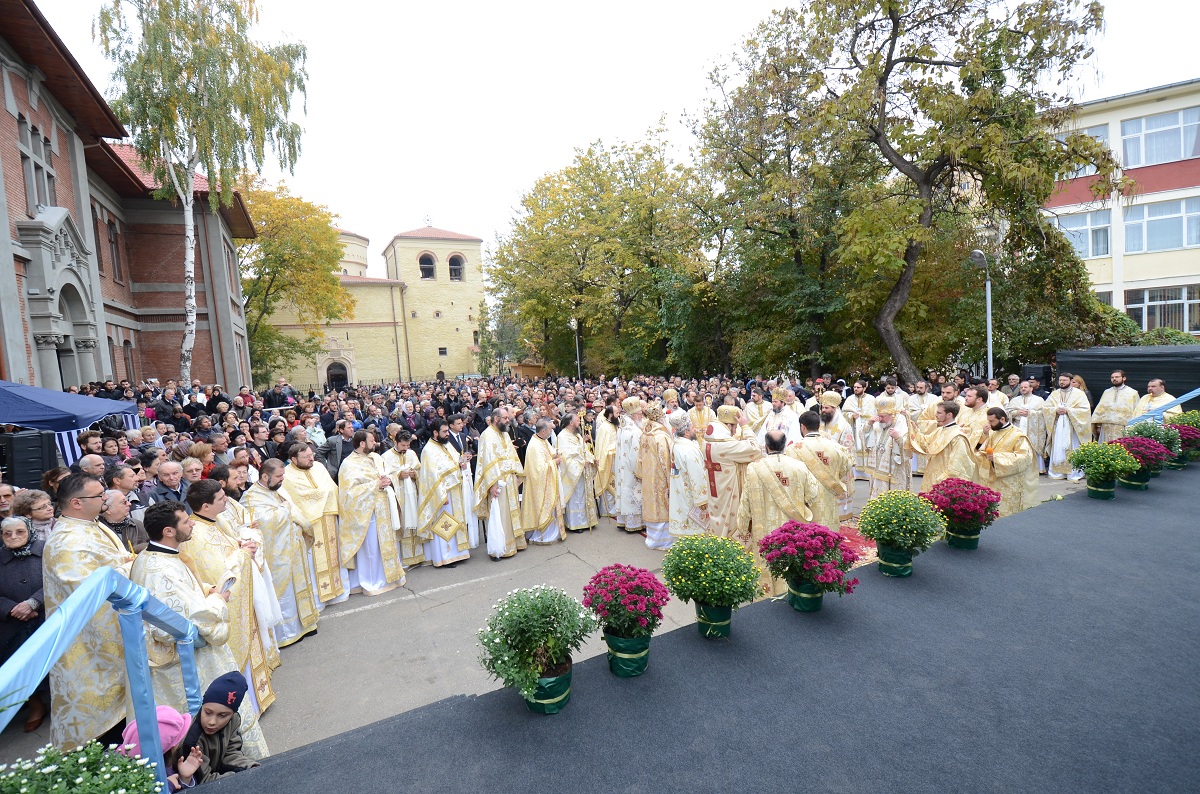 „M-a impresionat până la lacrimi ceea ce s-a realizat la acest lăcaș de cult”