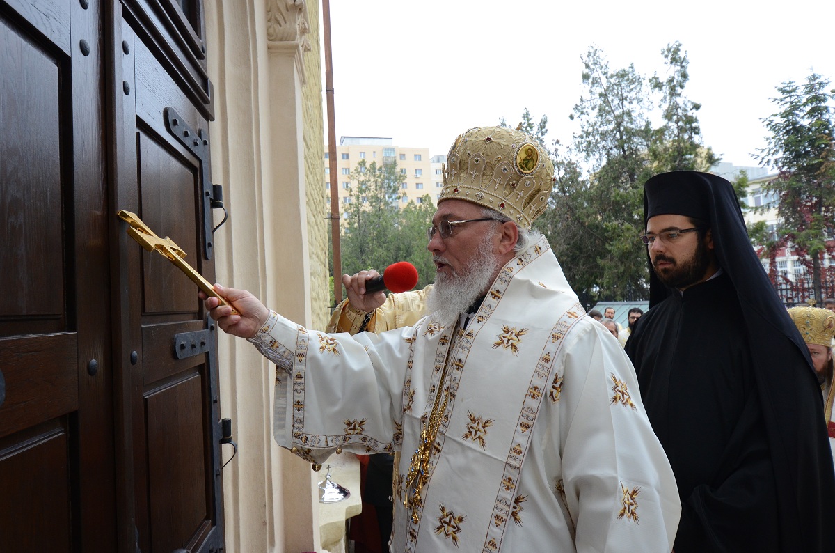 Biserica „Sfântul Sava cel Sfințit” din Iași, resfințită de 8 ierarhi Biserica „Sfântul Sava cel Sfințit” din Iași, resfințită de 8 ierarhi