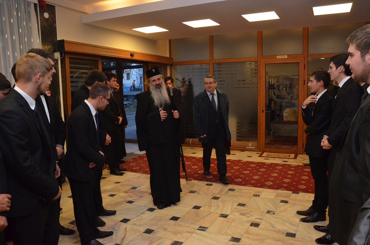 Colegiul „Sfântul Nicolae”, sfințit de IPS Mitropolit Teofan