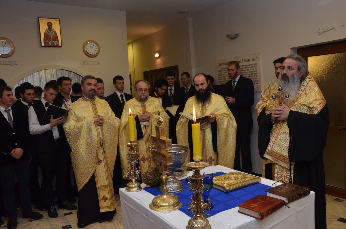 Colegiul „Sfântul Nicolae”, sfințit de IPS Mitropolit Teofan