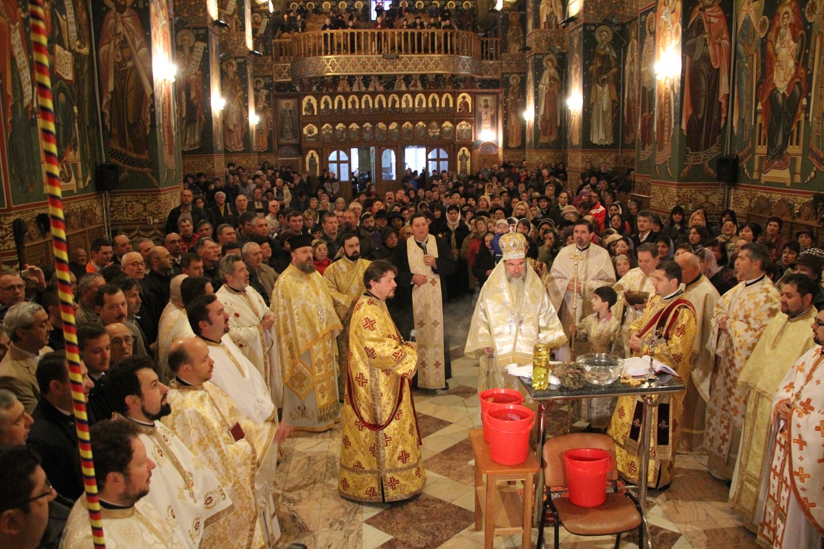 Manifestări dedicate Sfintei Parascheva la Roman