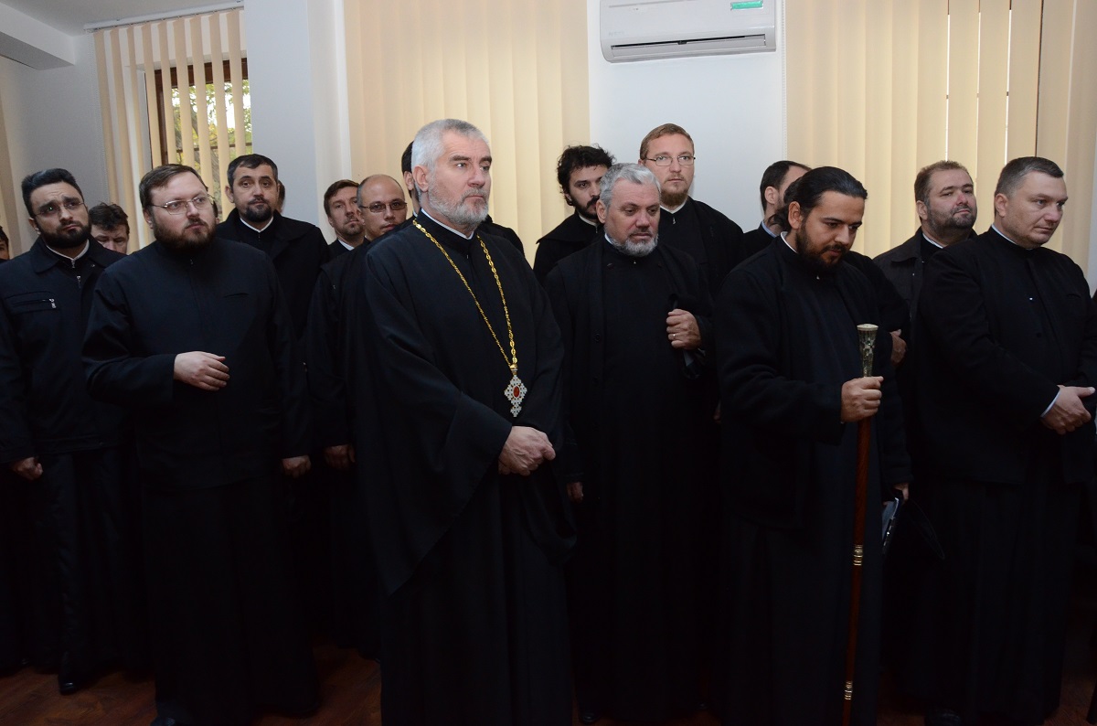 Noul sediu al Protopopiatului Iași II, sfințit de 3 ierarhi Noul sediu al Protopopiatului Iași II, sfințit de 3 ierarhi