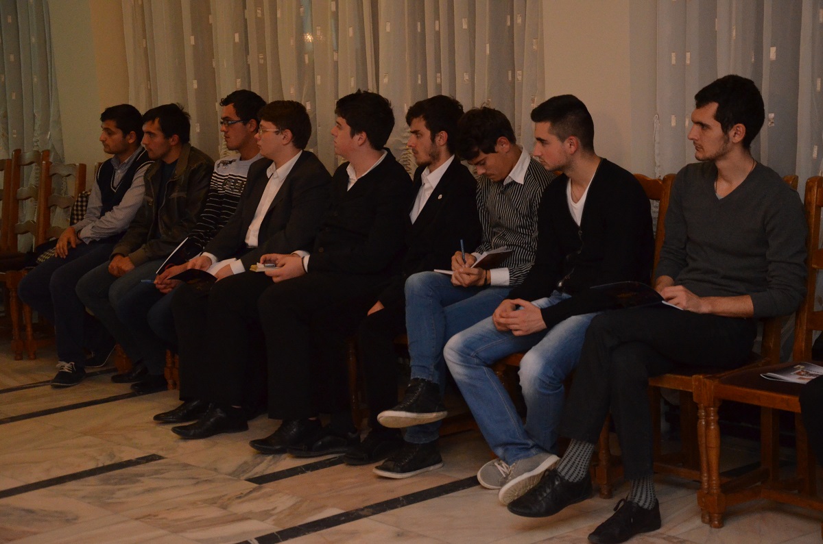 Conferință susținută de pr. Ioan Florin Florescu, la Colegiul „Sfântul Nicolae”