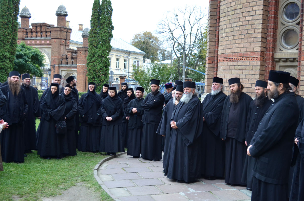 Pelerinaj în Ucraina al stareţilor şi stareţelor din Arhiepiscopia Iaşilor