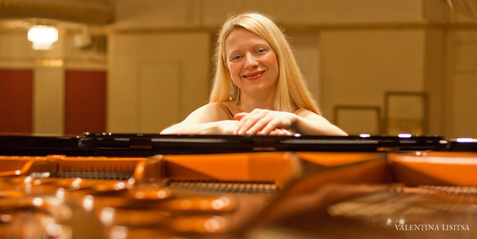 Supranumită &quot;pianista YouTube&quot;, Valentina Lisitsa va concerta la Ateneul Român