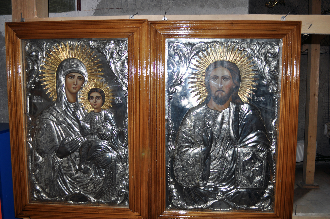 Părintele Petrică Lehaci: „Sfântul Nectarie a dorit să vină la Iași” Părintele Petrică Lehaci: „Sfântul Nectarie a dorit să vină la Iași”