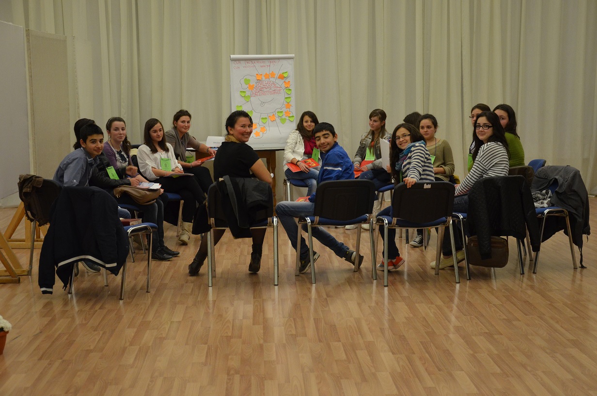 Întâlnire sub semnul tinereții, la Iași