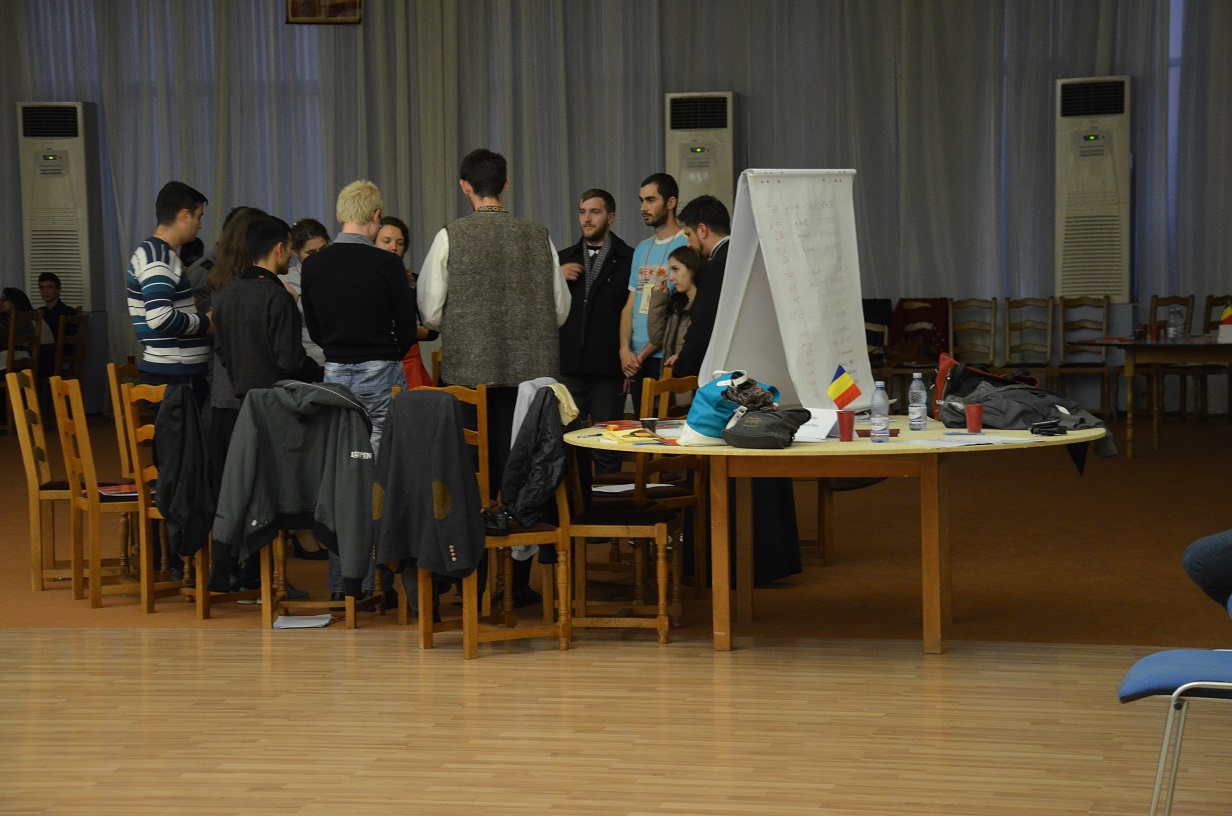 Întâlnire sub semnul tinereții, la Iași Întâlnire sub semnul tinereții, la Iași