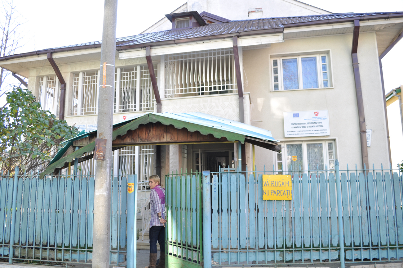 „Datoria noastră este să le netezim drumul copiilor cu deficiențe pentru adaptare și integrare”