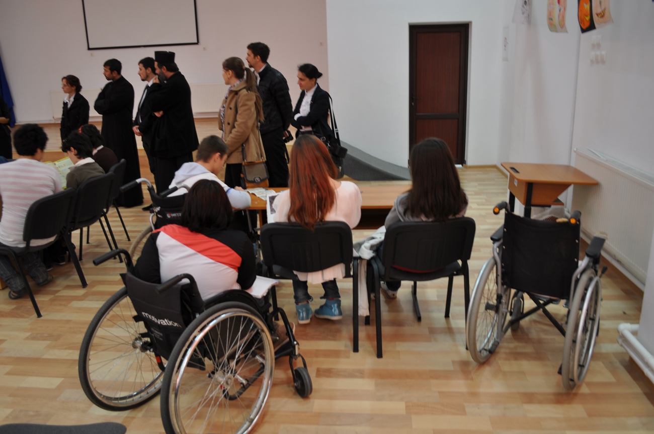 „Datoria noastră este să le netezim drumul copiilor cu deficiențe pentru adaptare și integrare”