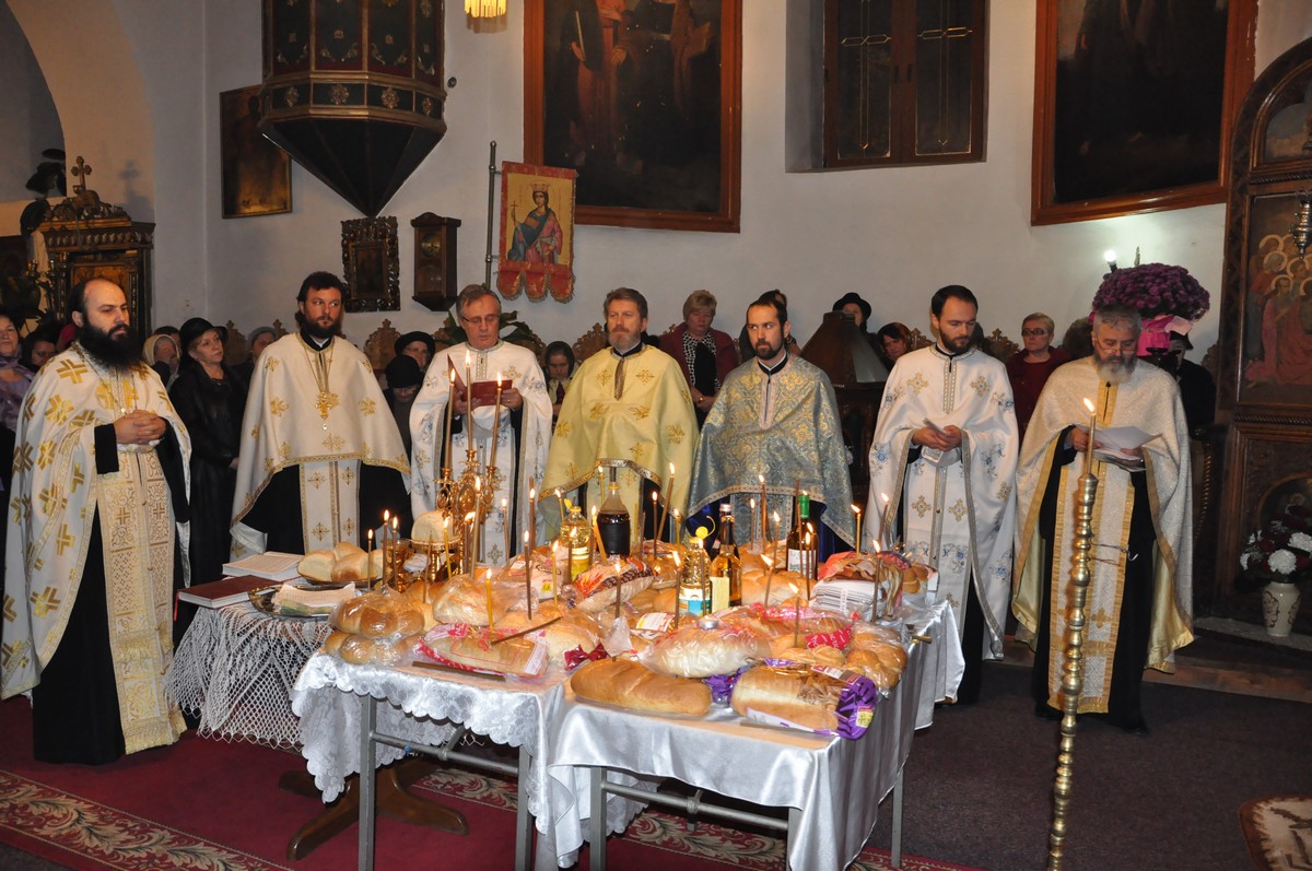 Hram la Biserica Toma Cozma din Iaşi