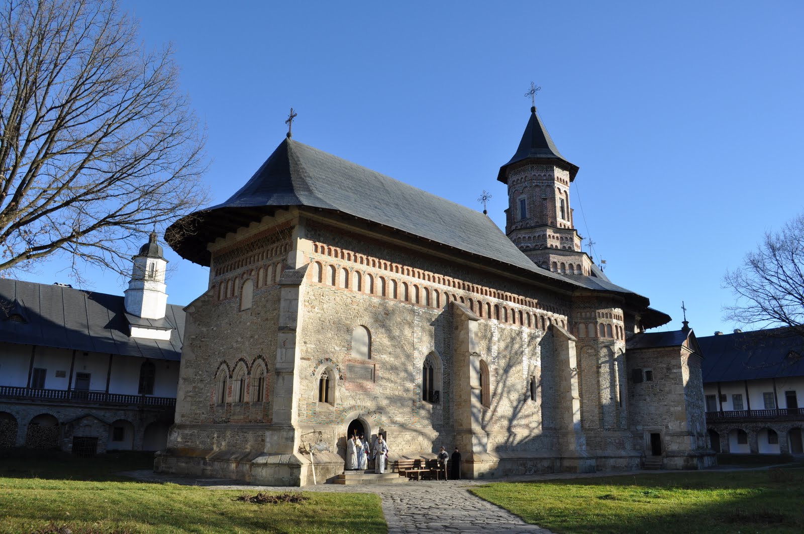 Sfântul Paisie, sărbătorit în ctitoria ştefaniană de la Mănăstirea Neamţ