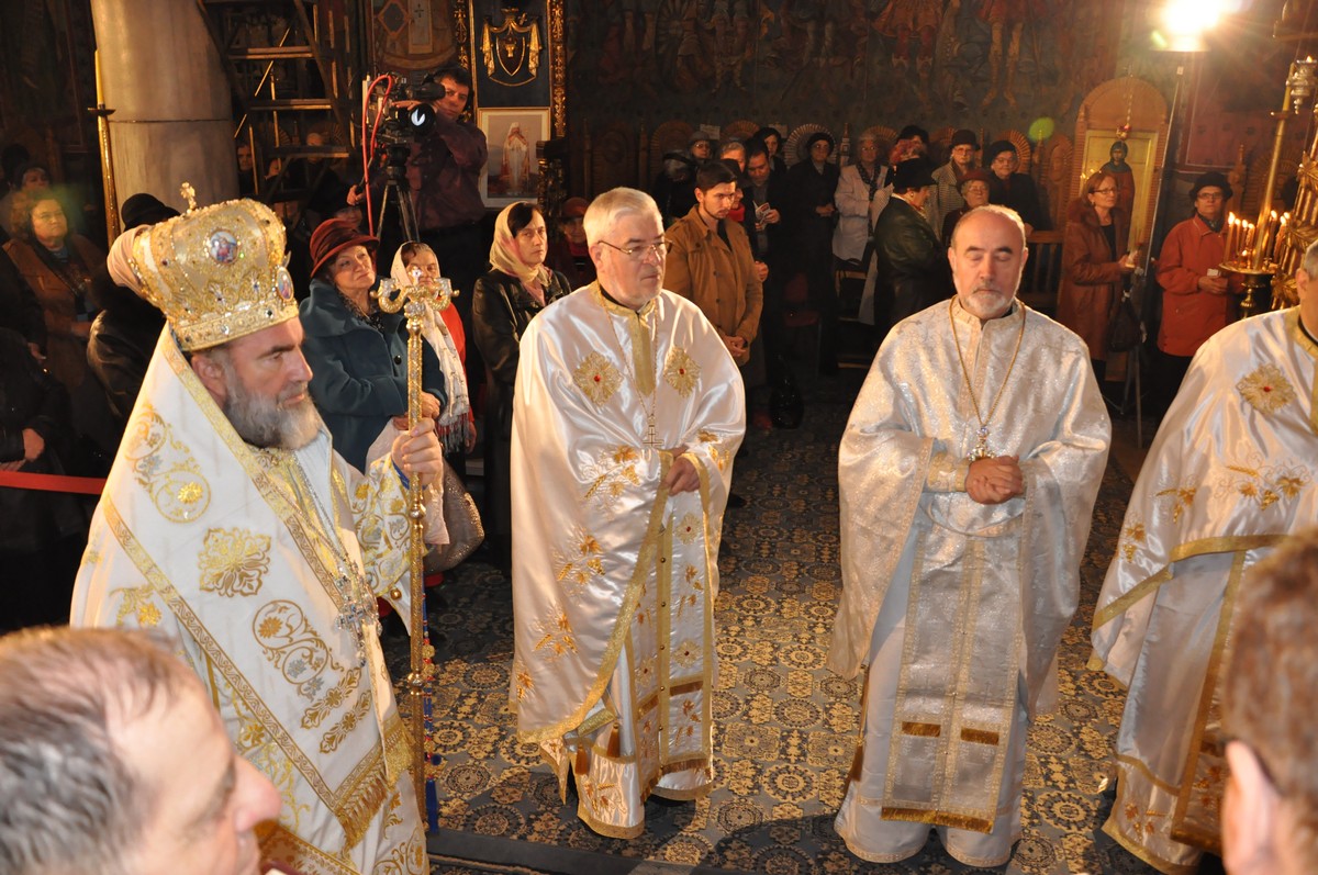 Liturghie arhierească la Biserica Bărboi din Iaşi