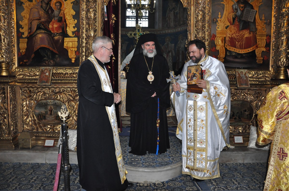 Liturghie arhierească la Biserica Bărboi din Iaşi