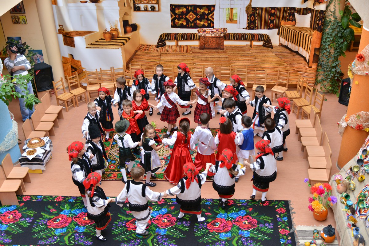 Şezătoare la Grădiniţa &quot;Sfântul Ioan cel Nou&quot; din Suceava