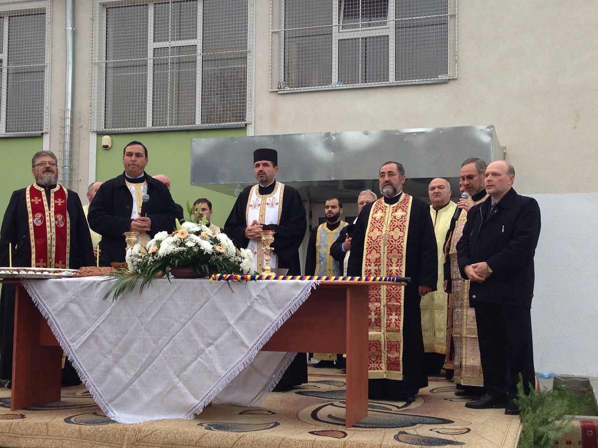 Centre de zi, inaugurate la Onești